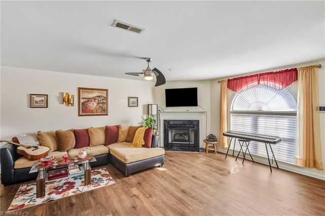 312 Quietwood Drive, Winston-salem, NC 27103