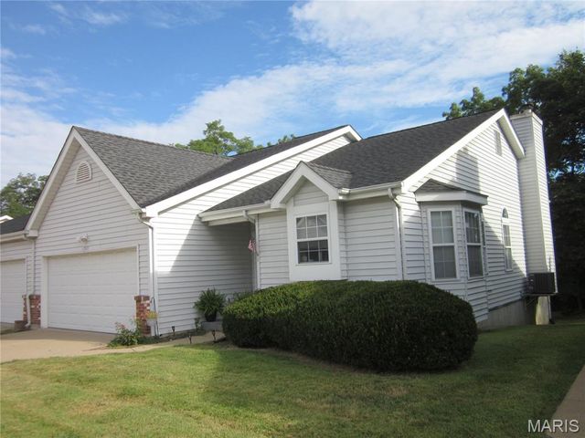 1327 Eagles Way Court, Hazelwood, MO 63042