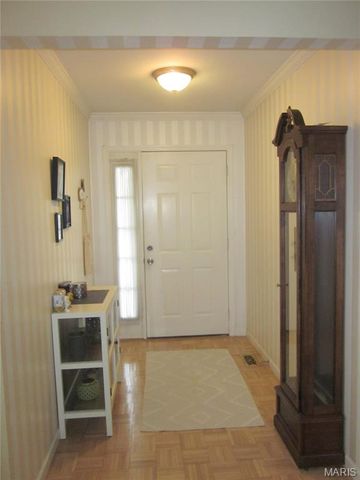 1327 Eagles Way Court, Hazelwood, MO 63042