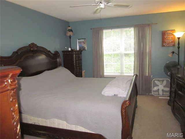 1327 Eagles Way Court, Hazelwood, MO 63042