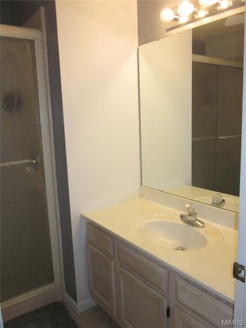 1327 Eagles Way Court, Hazelwood, MO 63042