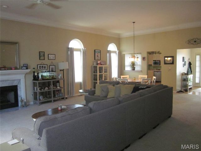 1327 Eagles Way Court, Hazelwood, MO 63042