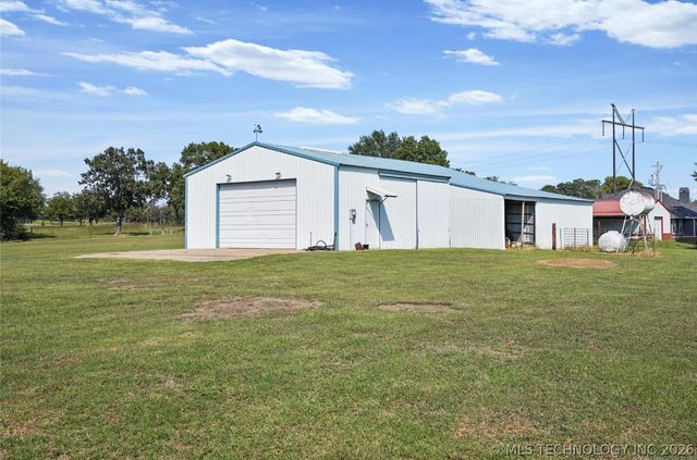 27208 E 41st Street S, Broken Arrow, OK 74014
