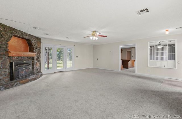 27208 E 41st Street S, Broken Arrow, OK 74014