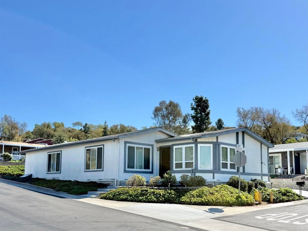2299 Lindsay Drive, Carlsbad, CA 92008 — photo 2