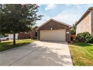 2207 Terrell Drive, Grand Prairie, TX 75052