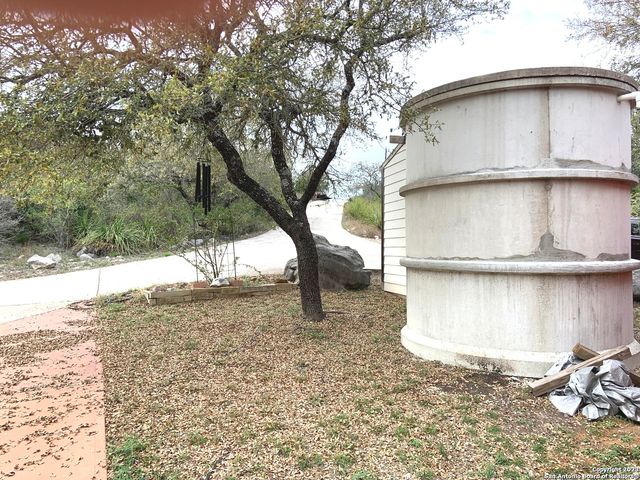 930 COUNTY ROAD 2720, Mico, TX 78056