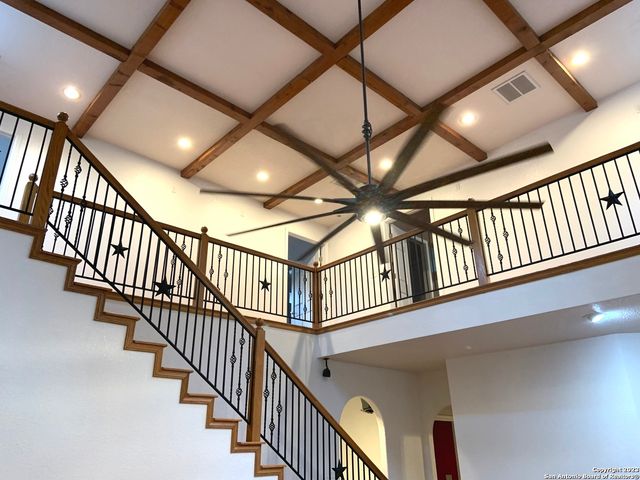 930 COUNTY ROAD 2720, Mico, TX 78056