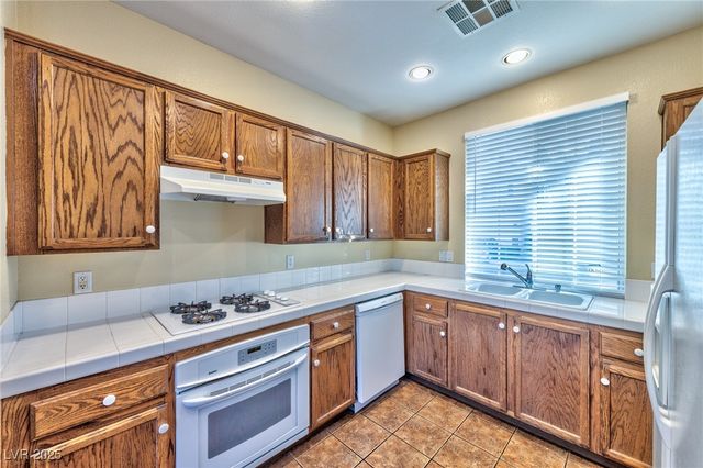 6236 Huntington Ridge Avenue, Las Vegas, NV 89139