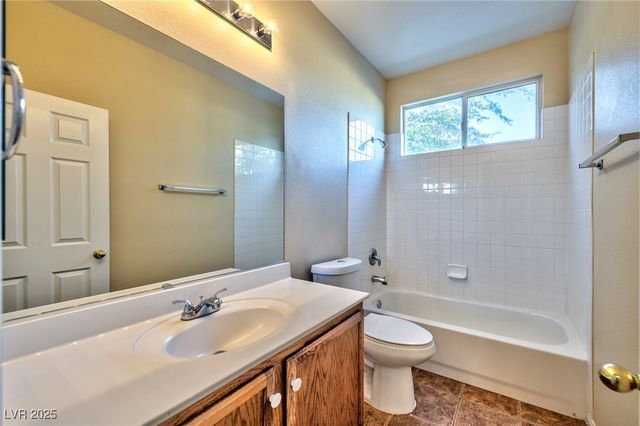 6236 Huntington Ridge Avenue, Las Vegas, NV 89139