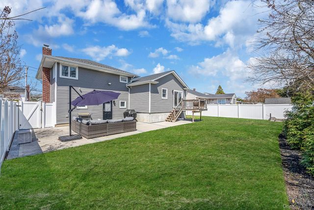 2518 Horace Court, Bellmore, NY 11710