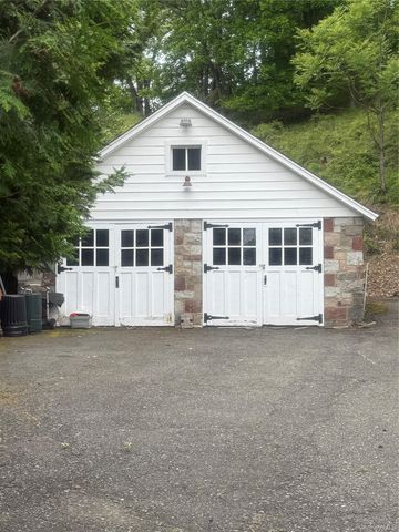 27 Free Hill Road, Tomkins Cove, NY 10986