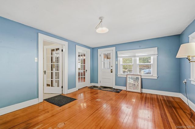27 Free Hill Road, Tomkins Cove, NY 10986