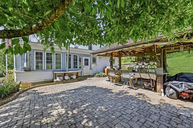 27 Free Hill Road, Tomkins Cove, NY 10986