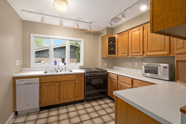 916 Brooks Street, Ann Arbor, MI 48103