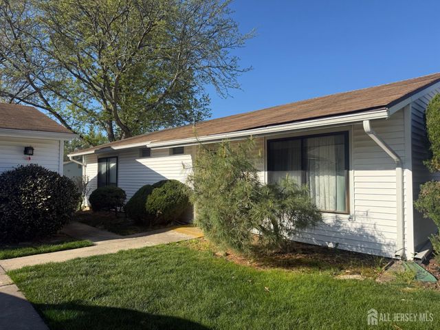 69-C Picea Plaza, Monroe, NJ 08831