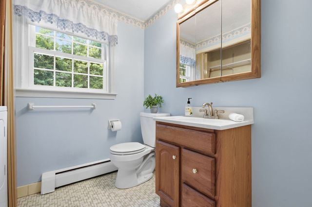10 Red Gate Ln, Reading, MA 01867