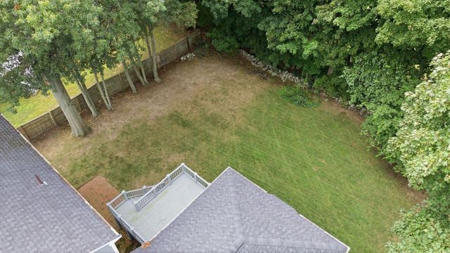 10 Red Gate Ln, Reading, MA 01867