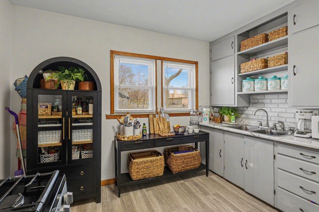 1804 S Kiesel Street, Bay City, MI 48706