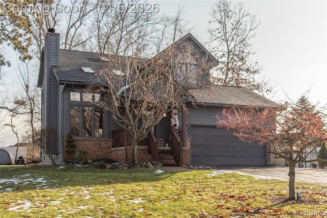 2526 Marchar Drive, Wolverine Lake, MI 48390