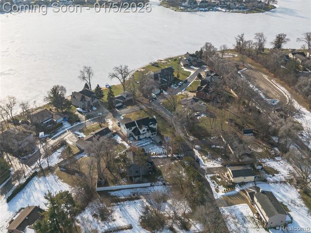 2526 Marchar Drive, Wolverine Lake, MI 48390