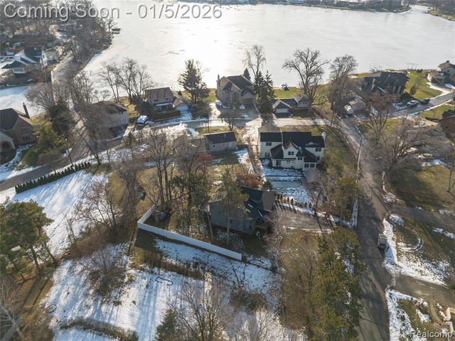 2526 Marchar Drive, Wolverine Lake, MI 48390