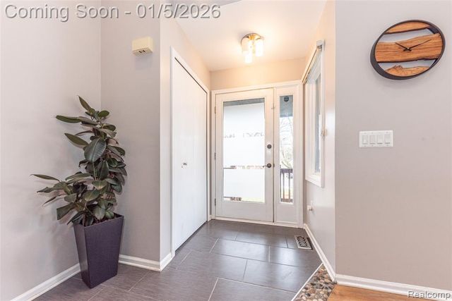 2526 Marchar Drive, Wolverine Lake, MI 48390