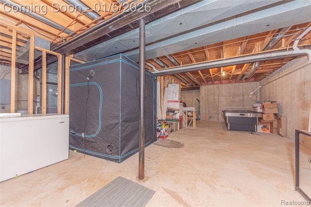 2526 Marchar Drive, Wolverine Lake, MI 48390