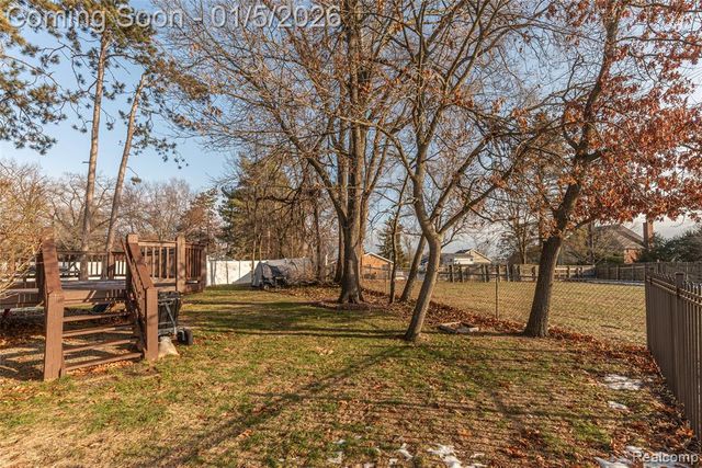 2526 Marchar Drive, Wolverine Lake, MI 48390