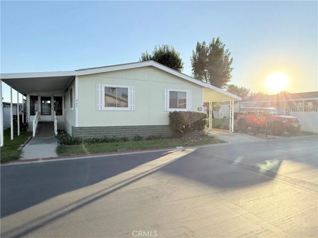 1456 Philadelphia 427, Ontario, CA 91761