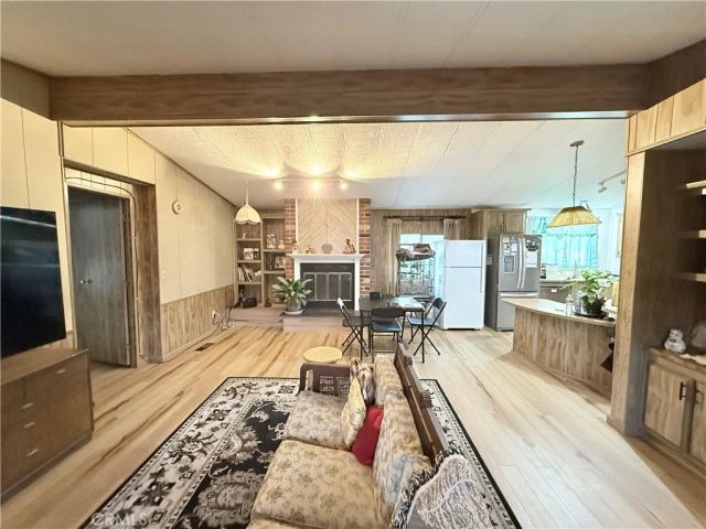1456 Philadelphia 427, Ontario, CA 91761