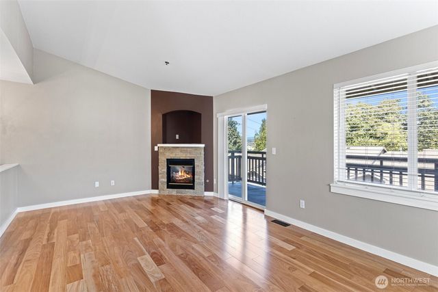 901 E Marine View Drive #201, Everett, WA 98201