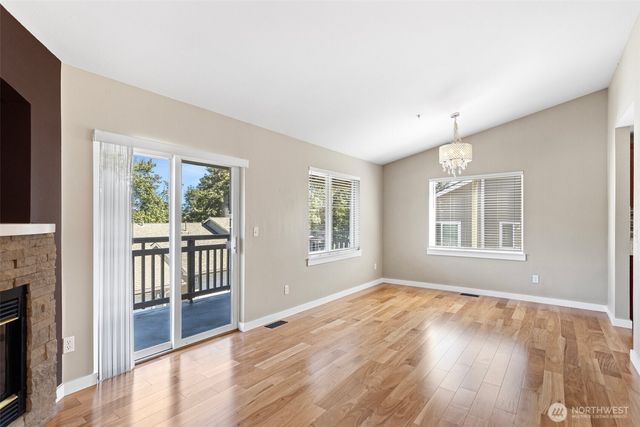 901 E Marine View Drive #201, Everett, WA 98201