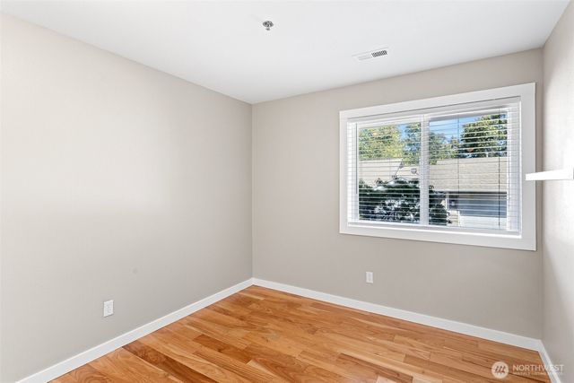 901 E Marine View Drive #201, Everett, WA 98201