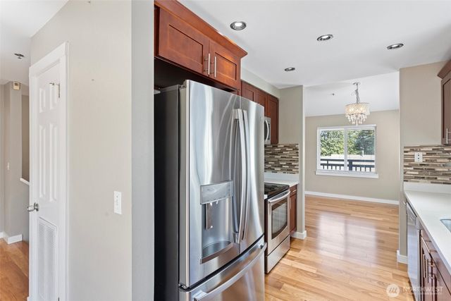 901 E Marine View Drive #201, Everett, WA 98201