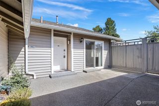 901 E Marine View Drive #201, Everett, WA 98201