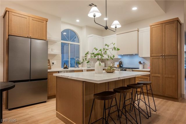 3001 Bridge Creek Street, Las Vegas, NV 89117