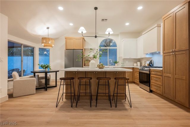 3001 Bridge Creek Street, Las Vegas, NV 89117