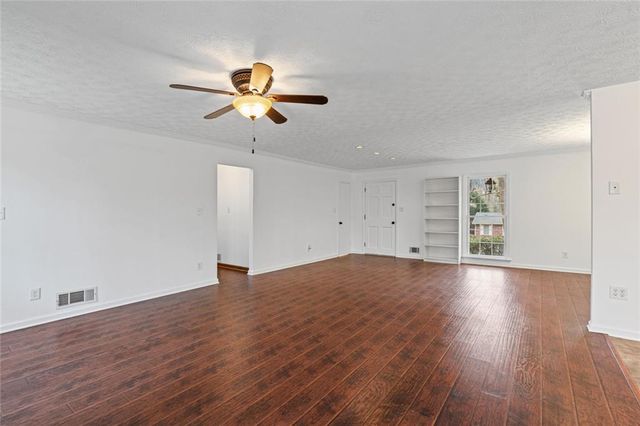 2293 Hidden Lane, Snellville, GA 30078