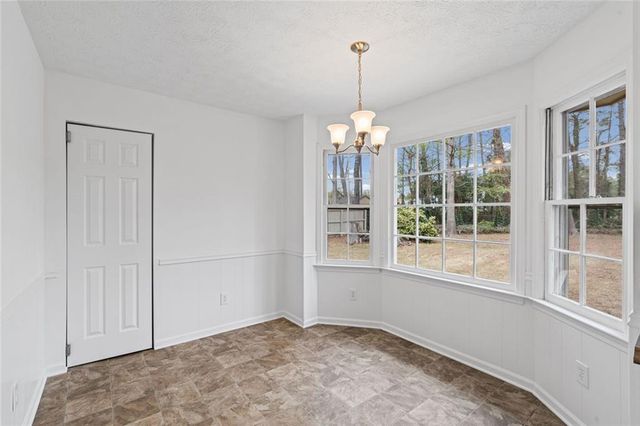 2293 Hidden Lane, Snellville, GA 30078