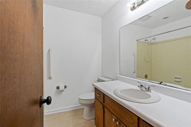 2293 Hidden Lane, Snellville, GA 30078