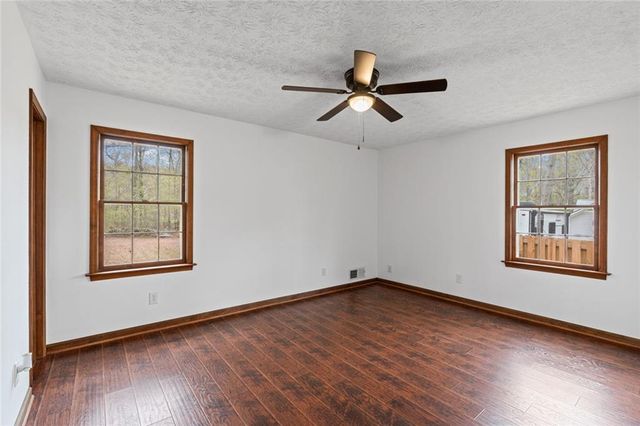 2293 Hidden Lane, Snellville, GA 30078