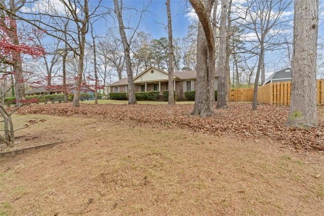2293 Hidden Lane, Snellville, GA 30078