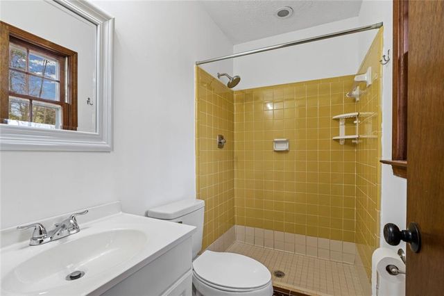 2293 Hidden Lane, Snellville, GA 30078