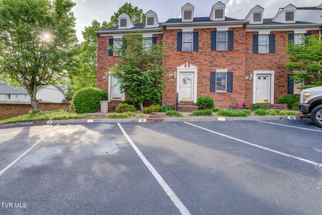 400 Sunset Drive Apt P83, Johnson City, TN 37604