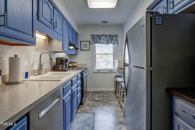 400 Sunset Drive Apt P83, Johnson City, TN 37604