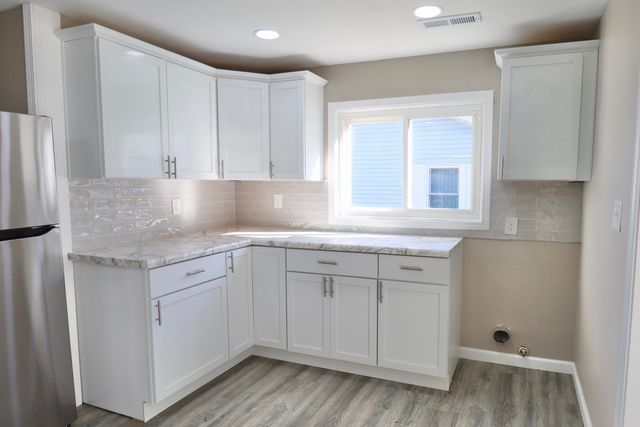 1663 Stone Lake Drive, La Porte, IN 46350