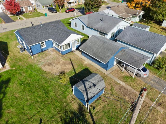 1663 Stone Lake Drive, La Porte, IN 46350