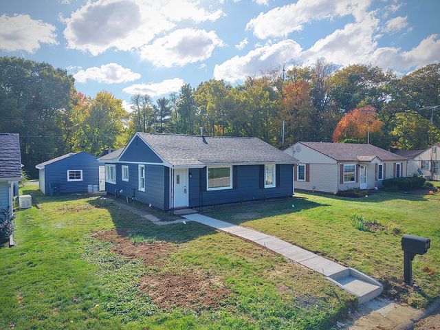 1663 Stone Lake Drive, La Porte, IN 46350