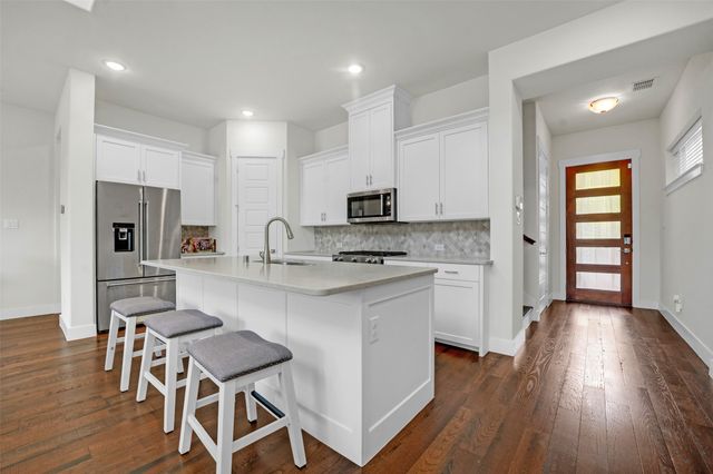 7880 Minglewood Lane, Dallas, TX 75231